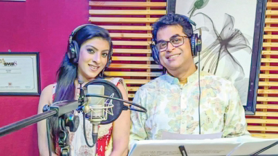 নতুন ভূমিকায় মৌ