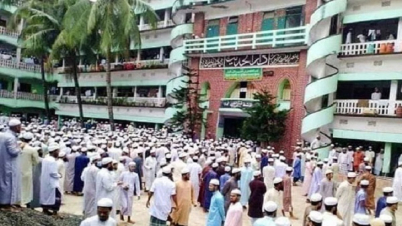 হাটহাজারী মাদ্রাসা বন্ধ ঘোষণা