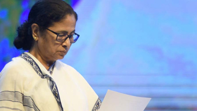 ট্রেন দুর্ঘটনা নিয়ে মমতার আবেগঘন কবিতা