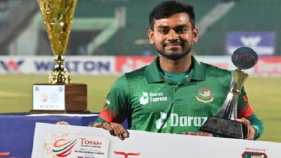 আইসিসি বর্ষসেরা ওয়ানডে দলে মিরাজ