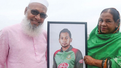 বাবা-মার ফুসফুসে সংক্রমণ, দেশে ফিরছেন মুশফিক 
