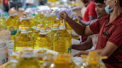 সয়াবিন তেলের দাম লিটারে ১০ টাকা কমলো