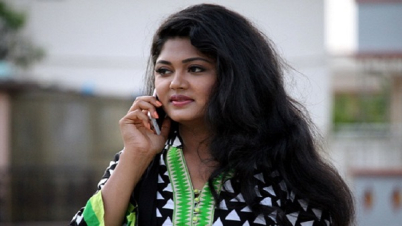 মোবাইল ফোনে কথা বললে গুনতে হবে বাড়তি টাকা
