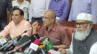 ‘দুর্গাপূজা ৩২,৬৬৬ মণ্ডপে, নামাজের সময় বন্ধ থাকবে বাদ্যযন্ত্র’