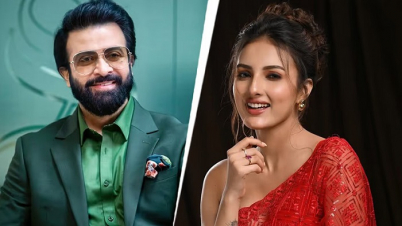 শাকিবের স্পর্শ বিতর্ক, মুখ খুললেন জ্যোতির্ময়ী