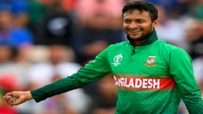 ৩০০ উইকেট শিকার করে এলিট ক্লাবে সাকিব