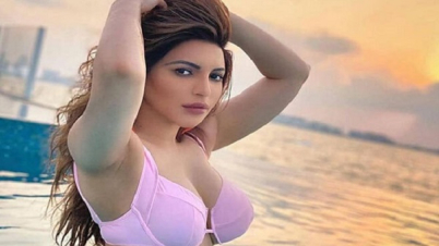 বলিউড প্রযোজকরা’  কাজের বদলে শরীর চান 