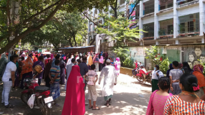 ‘শিক্ষাপ্রতিষ্ঠানের সামনে ভিড় করবেন না’