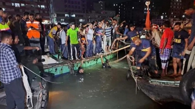 বুড়িগঙ্গায় ওয়াটার বাসডুবি: শিশুসহ ৪ মরদেহ উদ্ধার