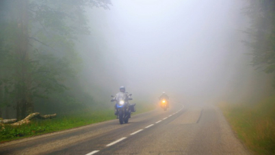 শীতে মোটরসাইকেল দুর্ঘটনা এড়াতে যা করবেন
