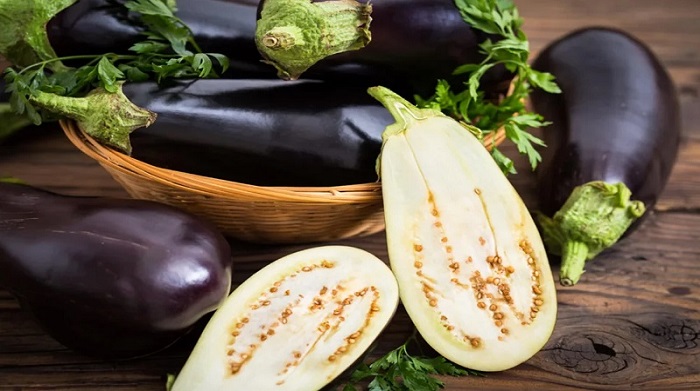 বেগুনে পোকা থাকলে কি খাওয়া উচিত?